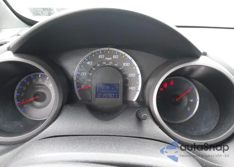 2010 Honda Fit z USA, uszkodzony, nr VIN JHMGE8H24AC001218